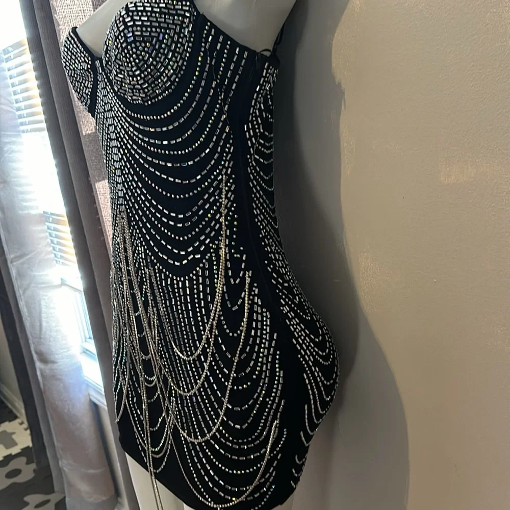 Dress - Picture 4 of 8